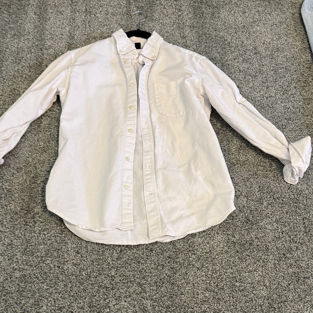 Men’s white button down